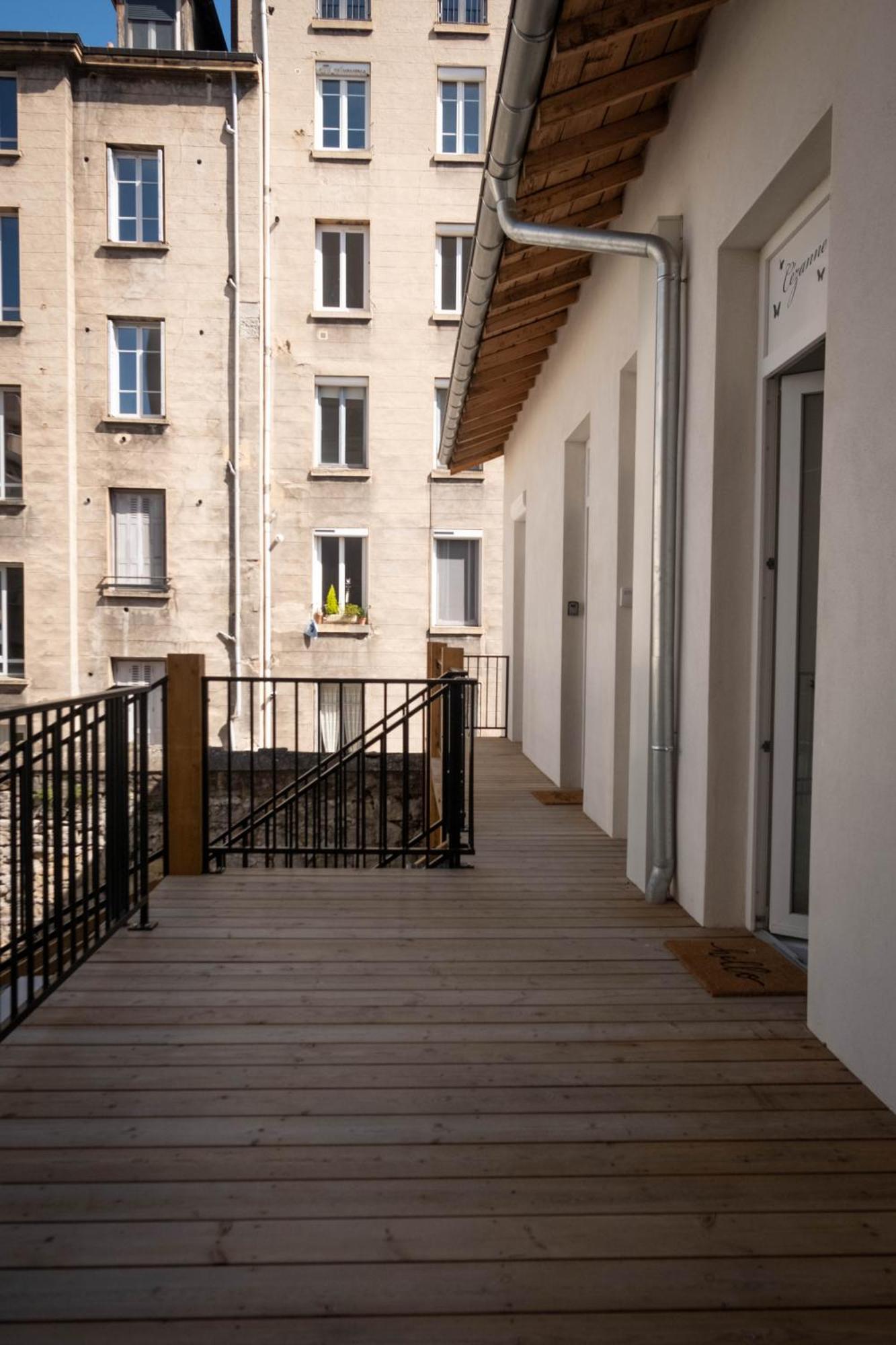 شقة Bibemus Casa Maja - Baignoire Balneo - Parking - Terrasse سانت إتيان المظهر الخارجي الصورة