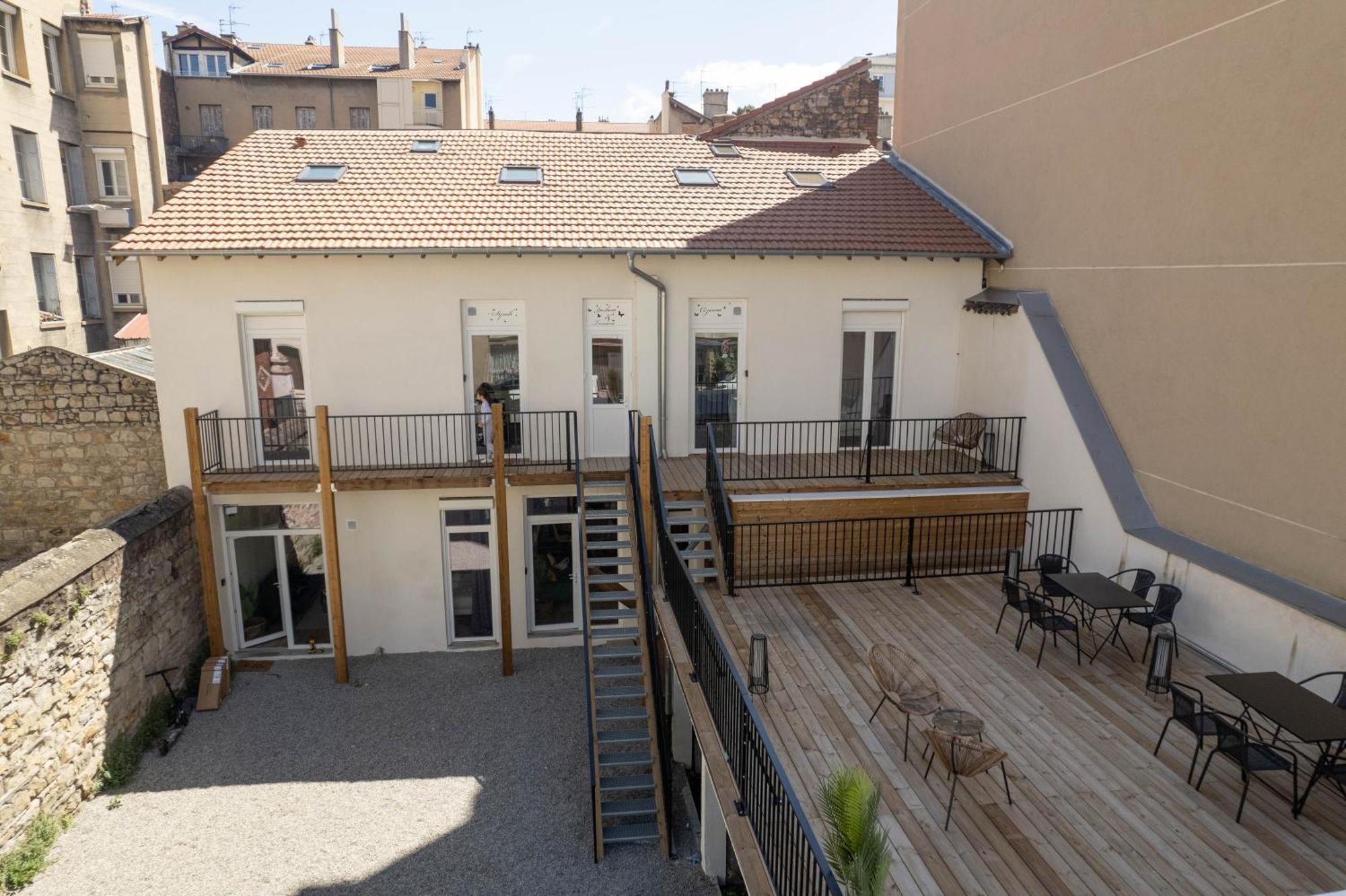 شقة Bibemus Casa Maja - Baignoire Balneo - Parking - Terrasse سانت إتيان المظهر الخارجي الصورة
